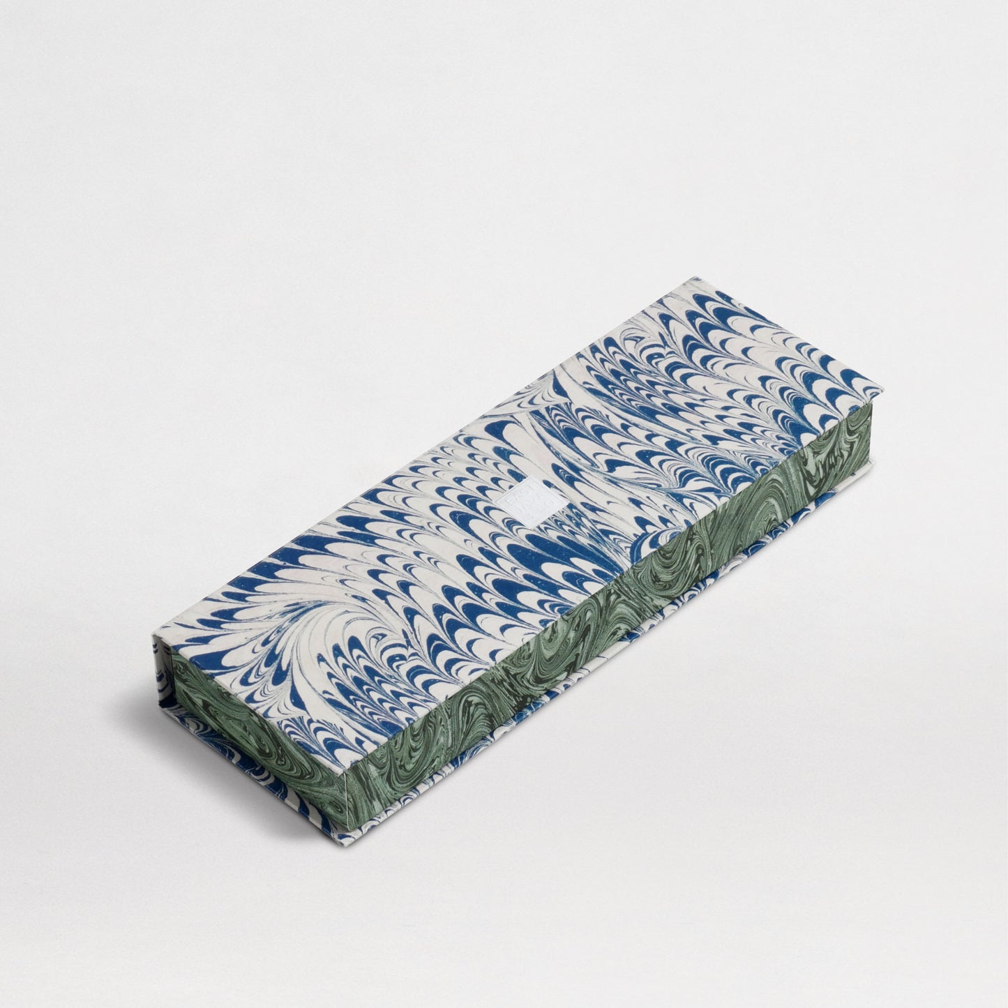 Single Estate Hourglass Chest